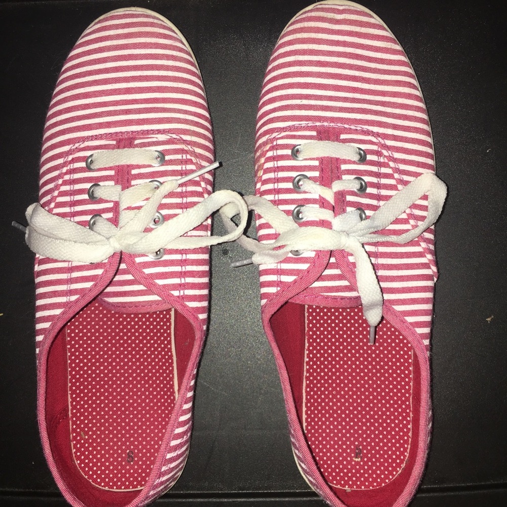 Women’s Tennis Shoes